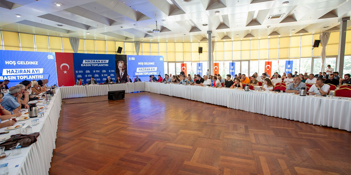 Bursa Büyükşehir Belediye Başkanı Mustafa Bozbey, İznik'in UNESCO başvurusunun olumsuz sonuçlanarak, geri çekildiğini söyledi.