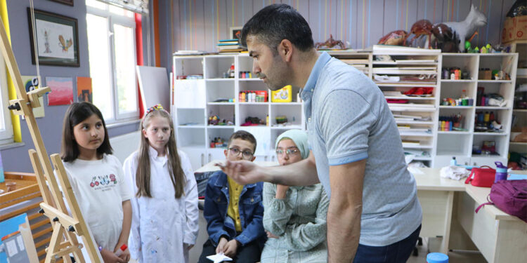 Atık yağları yağlı boyaya dönüştürdüler