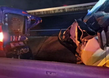 Ankara'da minibüs jandarma aracına çarptı: 1 ölü, 4 yaralı
