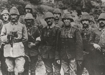 Atatürk'ü duygulandıran o destan tüm cephelerde okutulmuş