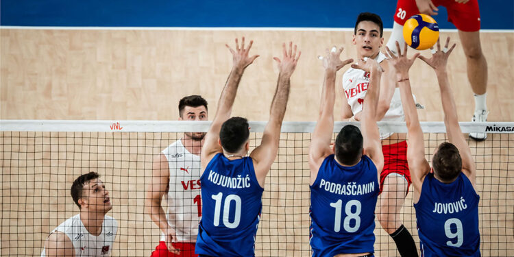 A Milli Erkek Voleybol Takımı Sırbistan'a mağlup oldu