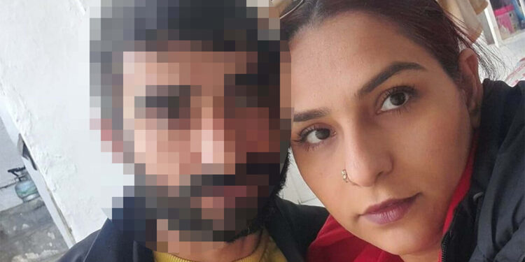 Konuşmak için dışarı çağırdığı eşini tabancayla öldürdü