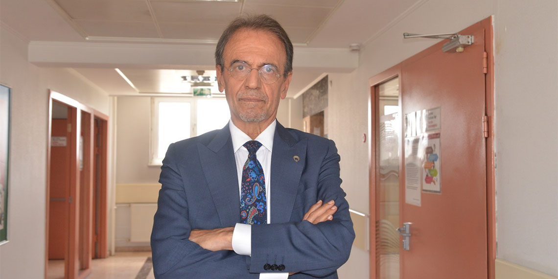 Prof. Dr. Mehmet Ceyhan, "Yeni pandemiler yaşayacağız ama depremde olduğu gibi zamanını bilemiyoruz. Dolayısıyla insanların hayatını ona göre düzenlemesi lazım" dedi. 