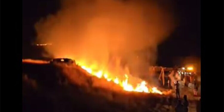 7 köyü etkileyen anız yangını kontrol altında alındı