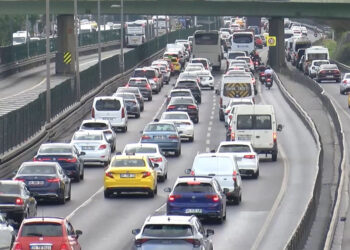 Bayram tatili sonrası ilk iş gününde İstanbul'da trafik yoğunluğu