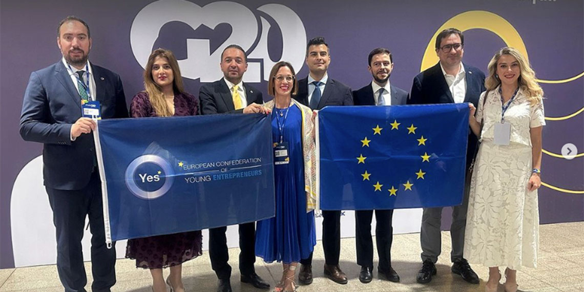 G20 Liderler Zirvesi öncesinde bir araya gelen G20 ülkelerinin genç girişimci ve iş insanları, geleceğe yönelik beklenti ve isteklerini bir bildiri halinde yayınladı.