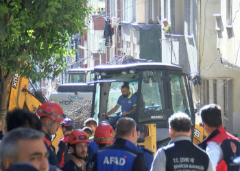Bahçelievler'de çöken bina ile ilgili soruşturma başlatıldı