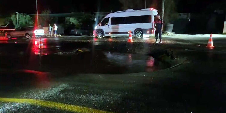 Bodrum'da ana isale hattında patlama