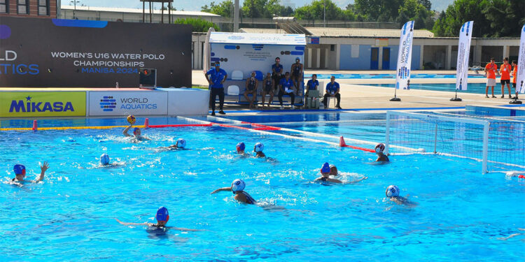 U16 Kadınlar Dünya Sutopu Şampiyonası başladı