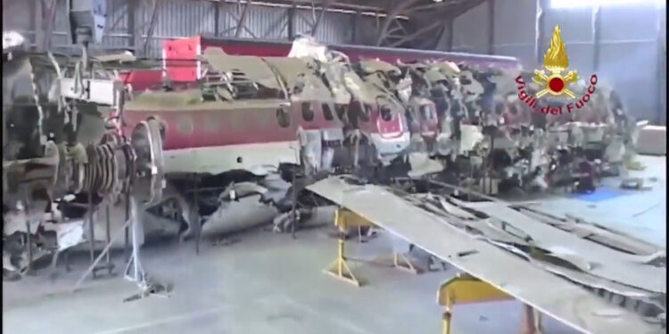 44 yıl önce düşen yolcu uçağı enkazı sergilenecek