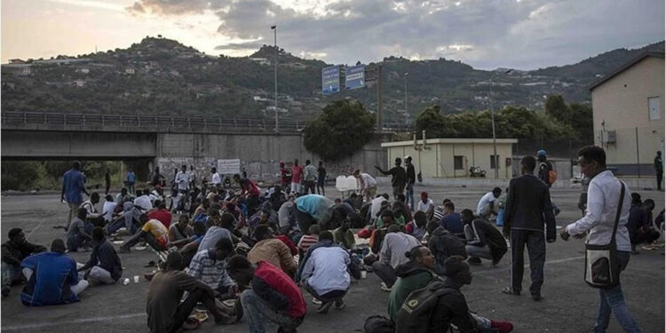 AB sınırlarından düzensiz göçmen geçişleri bu yıl yüzde 23 azaldı