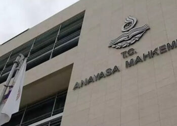 AYM: Cumhurbaşkanı'nın rektör ataması anayasaya aykırı