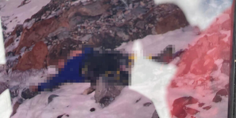 Ağrı Dağı'na zirve tırmanışında İranlı dağcı öldü