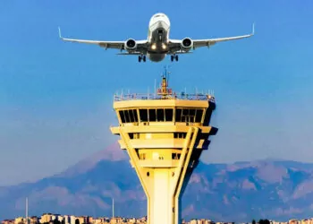 Antalya havalimanı'nda 1 günlük yolcu rekoru kırıldı