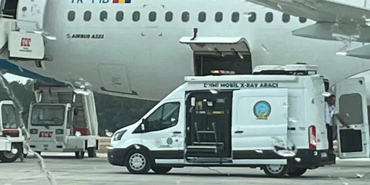 Antalya'da uçakta bomba ihbarı asılsız çıktı
