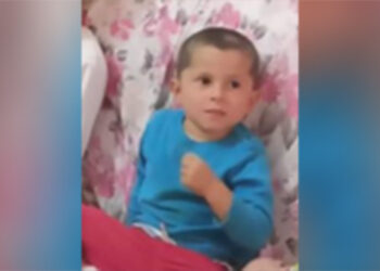 Babasının kullandığı traktörün çarptığı çocuk öldü