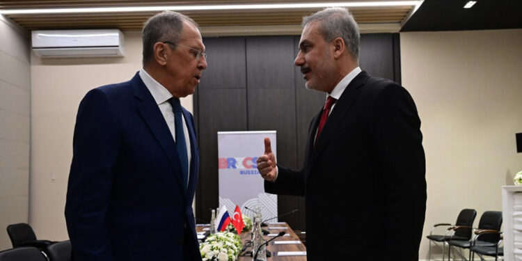 Bakan Fidan, Rusya Dışişleri Bakanı Lavrov ile görüştü