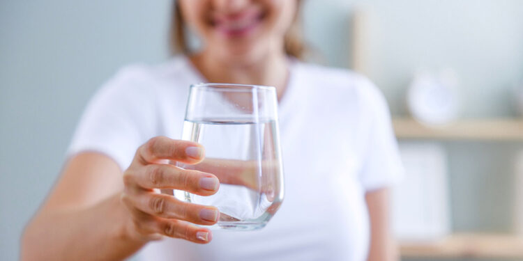 Bayram ikramlarınızın yanına bir bardak su ekleyin