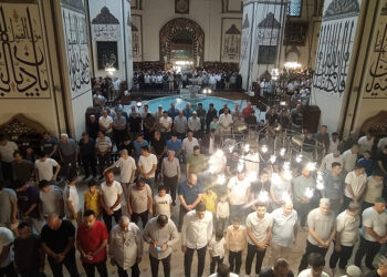 Bursa'da Ulu Cami, bayram namazında doldu