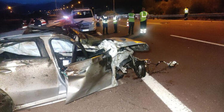 Bursa'da otoyolda kaza: 2 ölü, 6 yaralı