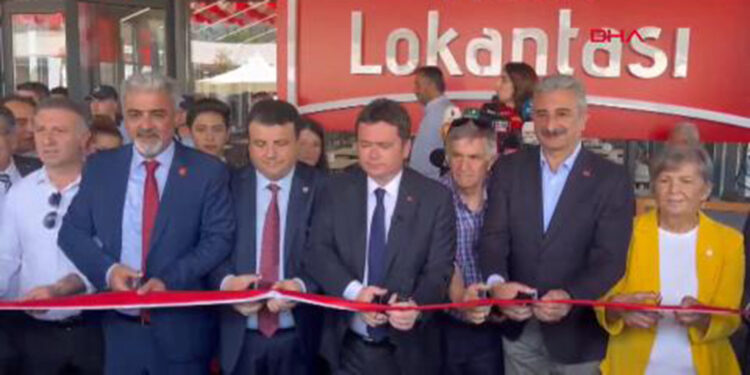 Bursa’nın ilk Halk Lokantası açıldı; 4 çeşit yemek 80 lira