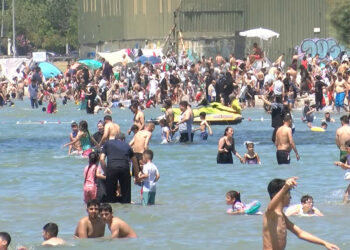 Büyükçekmece ve Menekşe Plajı'nda bayram yoğunluğu
