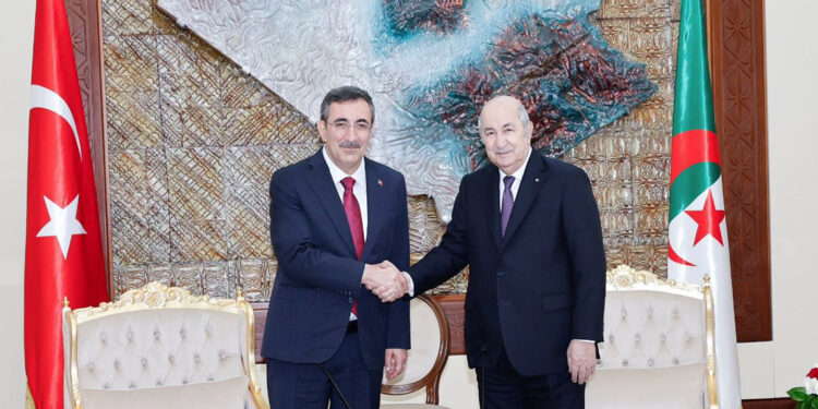 Cevdet Yılmaz, Cezayir Cumhurbaşkanı Tebbun ile görüştü