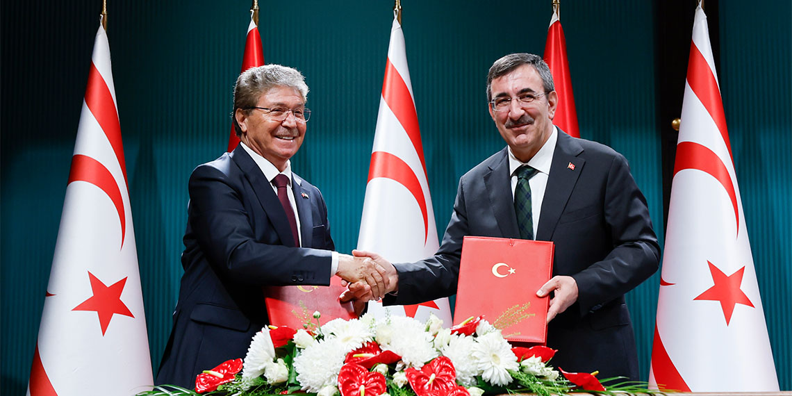 Cumhurbaşkanı Yardımcısı Cevdet Yılmaz, "Kıbrıs Türkü'nün hürriyeti ve güvenliği nasıl milli davamız ise üreten, büyüyen, müreffeh, mali yapısı güçlü bir KKTC milli davamızdır. Bölgede istikrar ortamının sağlanması ne kadar önemliyse; KKTC'de yatırım ortamının iyileşmesi, yapısal reformların süratle yasalaşması da o kadar önemlidir" dedi.