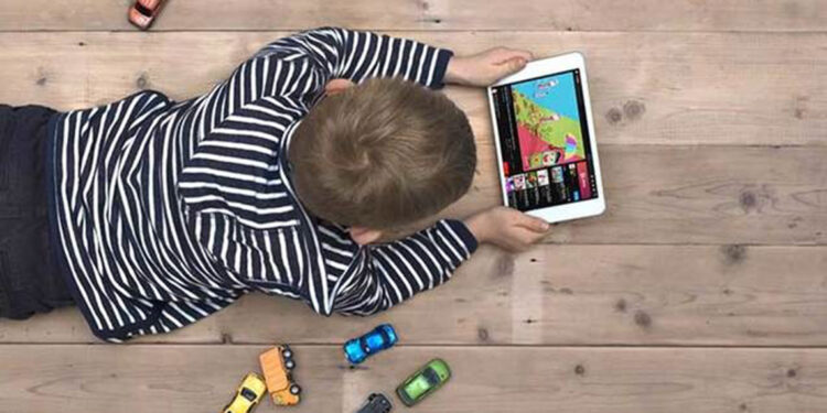 Çocuklarda ekran süresinin uzaması miyopiyi artırmaktadır