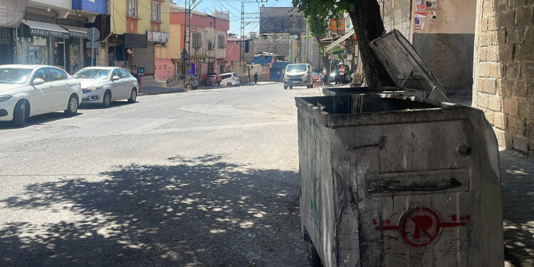 Çöp konteynerinde cesedi bulunan kadını, eşi öldürmüş