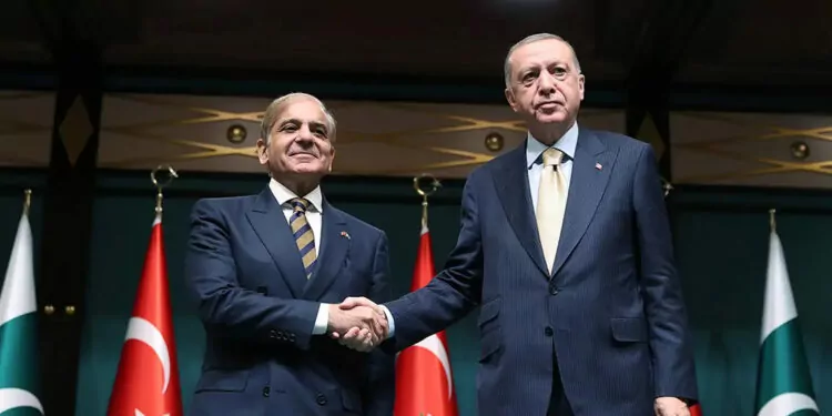 Cumhurbaşkanı erdoğan, pakistan başbakanı ile görüştü