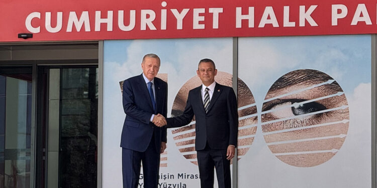 Cumhurbaşkanı Erdoğan'ın CHP ziyareti, dünya basınında