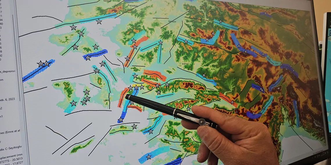 Deprem için en yüksek risk i̇zmir ve çevresinde
