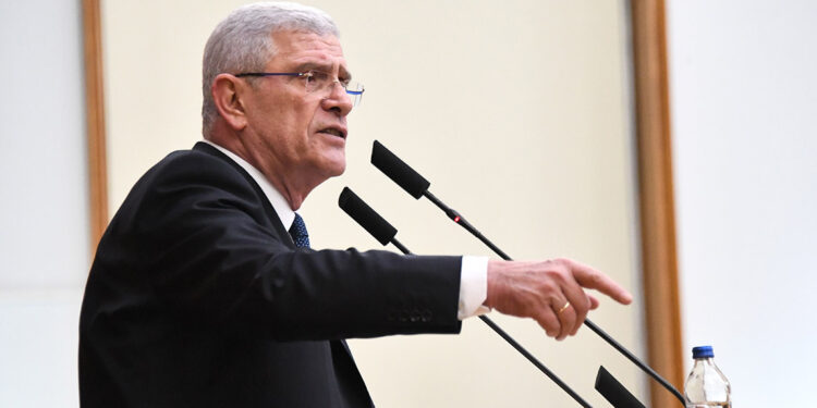 Dervişoğlu: Vefasızlara makam ve mevki vermişiz