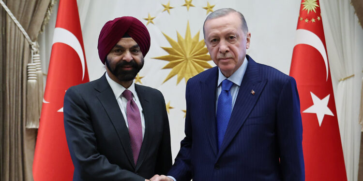 Erdoğan, Dünya Bankası Başkanı Banga ile görüştü