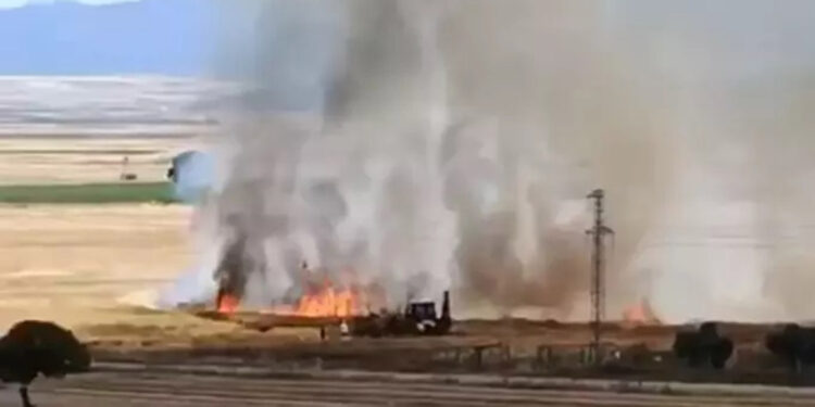 Gaziantep'te buğday tarlasında yangın çıktı