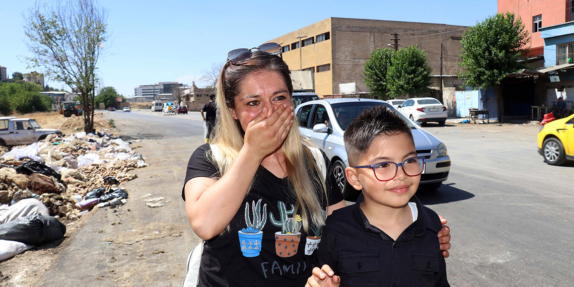 Gaziantep'te yüzlerce hayvan atığı yol kenarına atıldı