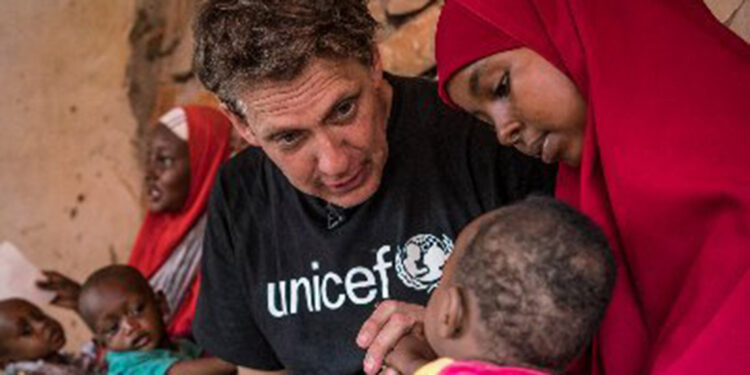 Gazze'ye yardım taşıyan kamyonun girişi engellendi