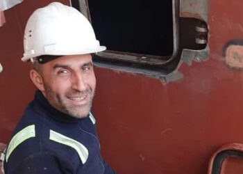 Dumandan etkilenen 4 mürettebattan biri kurtarılamadı