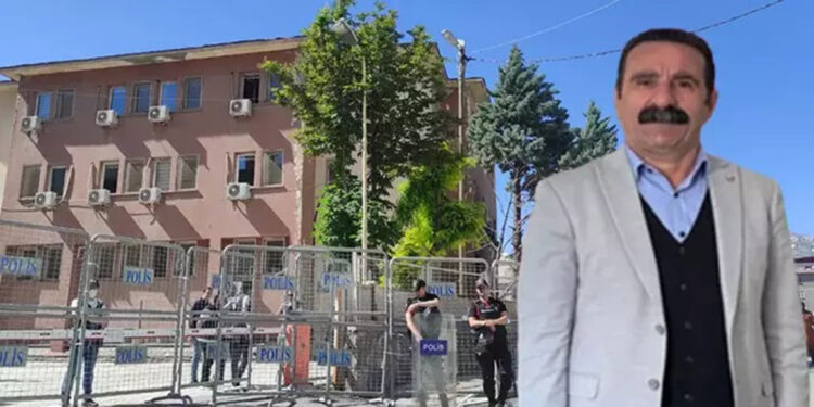 Görevden alınan Mehmet Sıddık Akış hakim karşısında