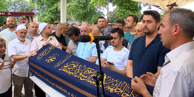 İlahiyatçı Yusuf Kavaklı son yolculuğuna uğurlandı