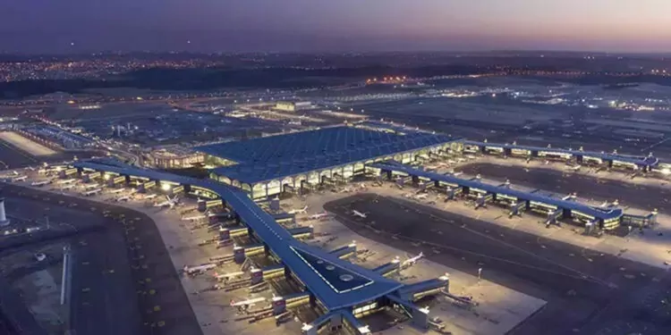 İstanbul havalimanı ikinci uçuş rekorunu kırdı