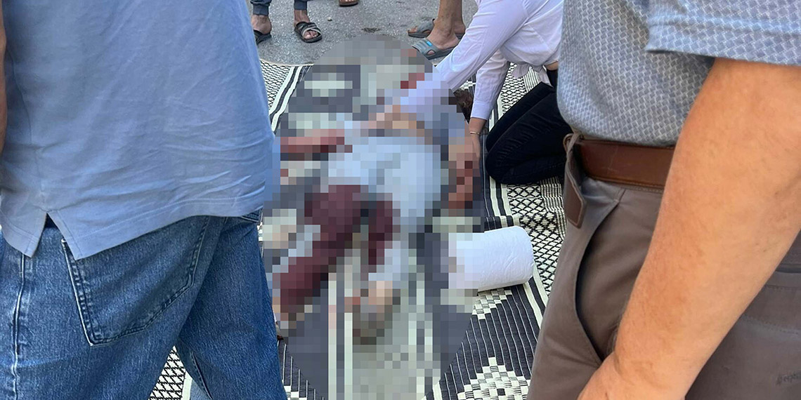 İzmir'de şırdancıda patlama meydana geldi. Sanayi tüpünden kaynaklandığı belirtilen patlamada 4 kişi yaşamını yitirdi, 35 kişi de yaralandı.