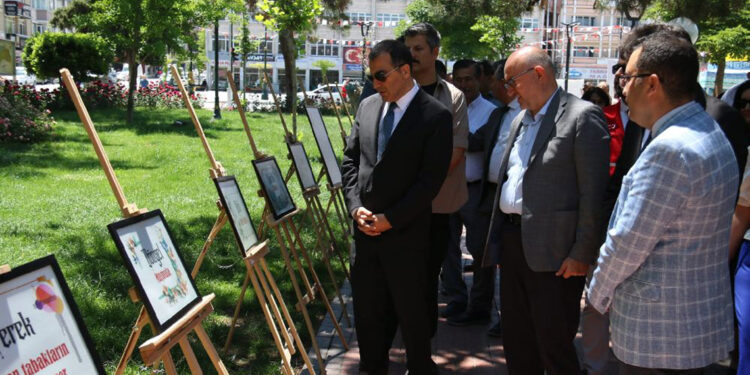 Kelime Atölyesi sergisi açıldı