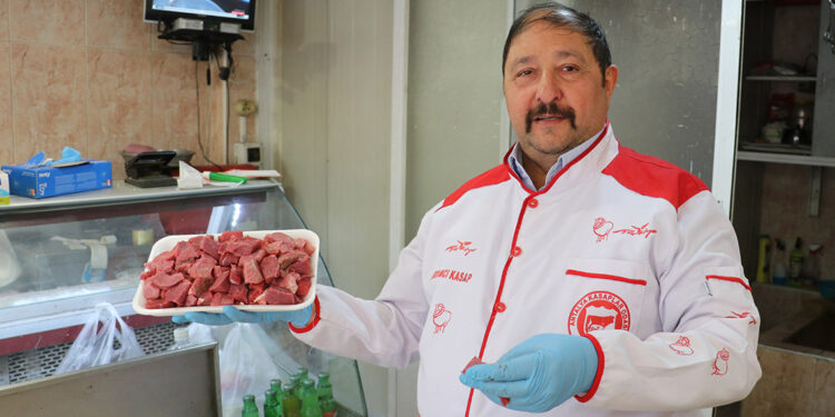 Kurban etleri soğutulmadan dolaba atılırsa çürür