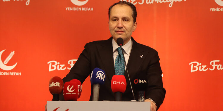 Kutuplaşma yerine istişarenin faydalı olacağı görüşündeyiz