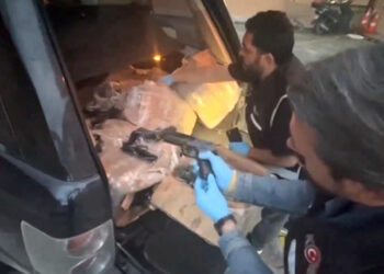 Mercek-20 operasyonunda 225 ruhsatsız tabanca ele geçirildi