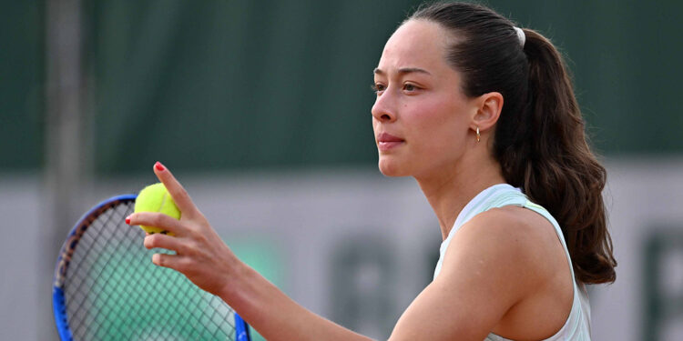 Milli tenisçi Zeynep Sönmez'den bir ilk