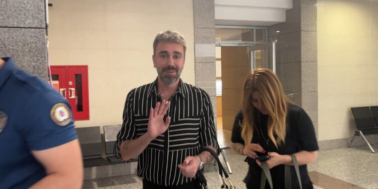 Modacı Kemal Doğulu hakaret ve tehdit iddiasıyla mahkemede