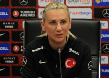 Azerbaycan'ı yenip play-off'ları garantilemek istiyoruz